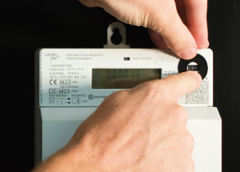 Metal disc placement